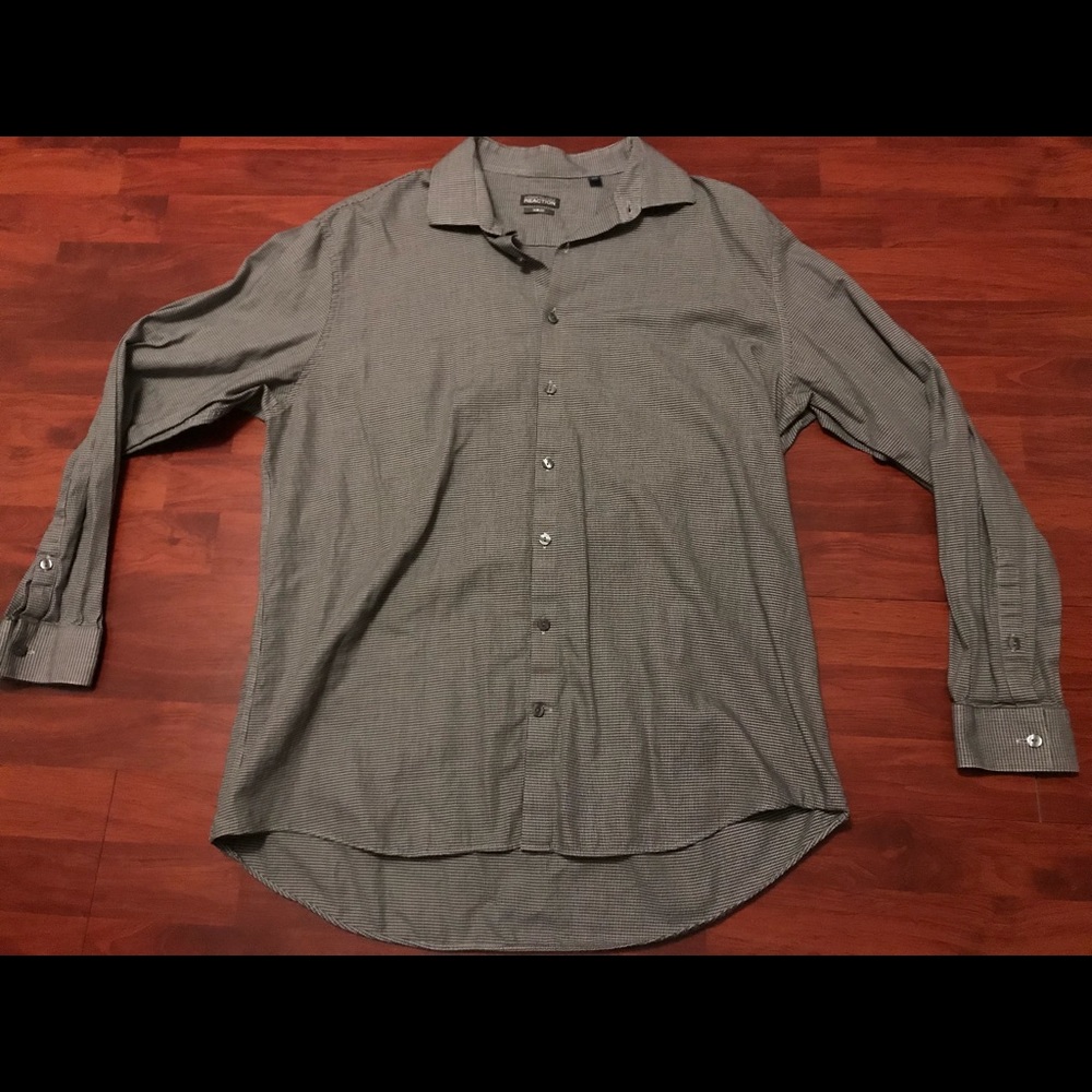 Kenneth Cole Slim Fit Button Up Dress Shirt 🔥